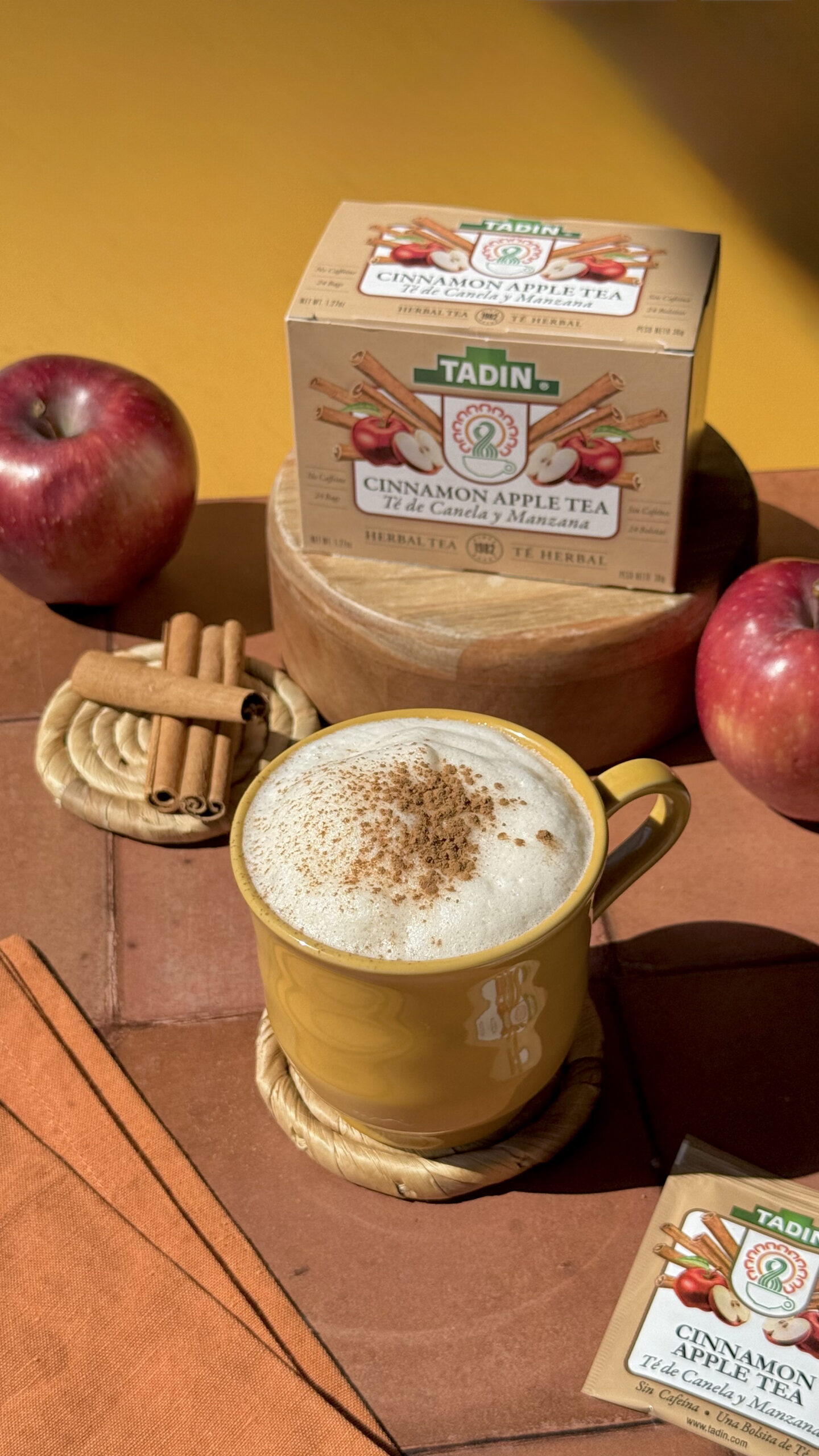 Manzan-ela Tea Latte
