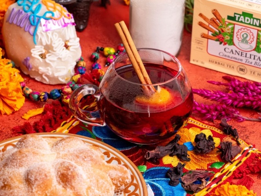 Canelita Tea with Hibiscus & Orange Syrup